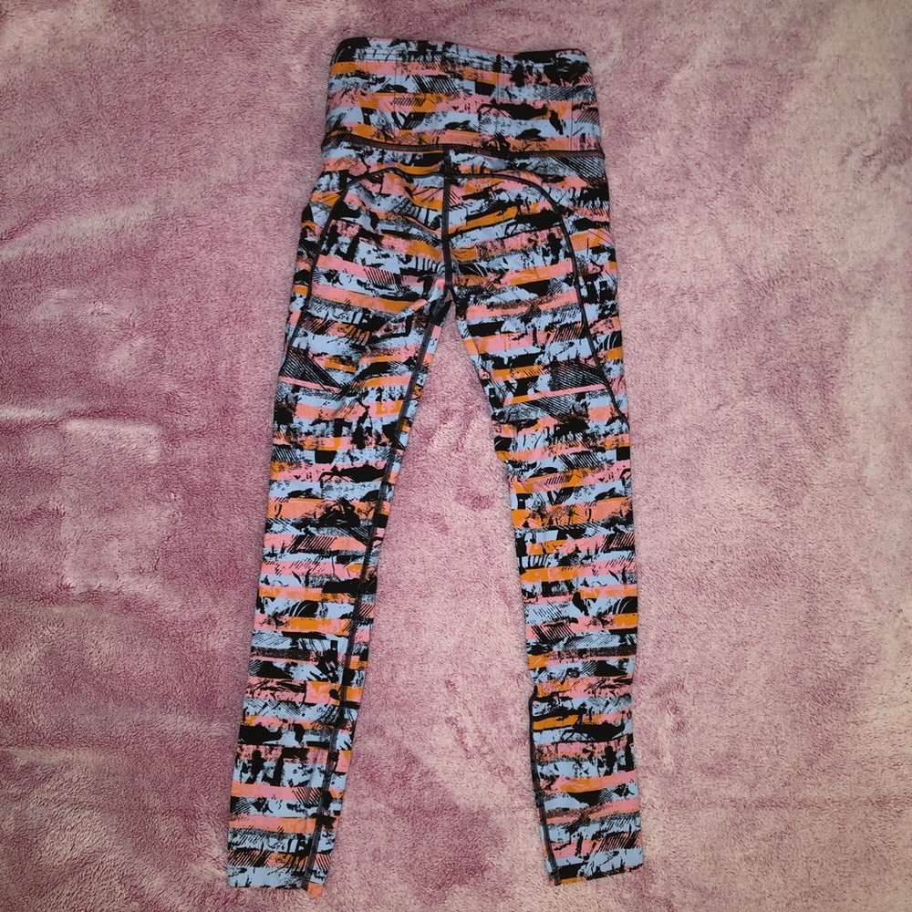 Size 2 lululemon - Picture 2 of 3